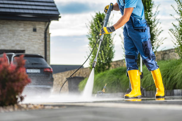 Best Pool Deck Cleaning  in Redfield, SD